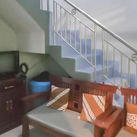 Triyoga Homestay Syariah Redpartner Sangkanurip Exterior photo