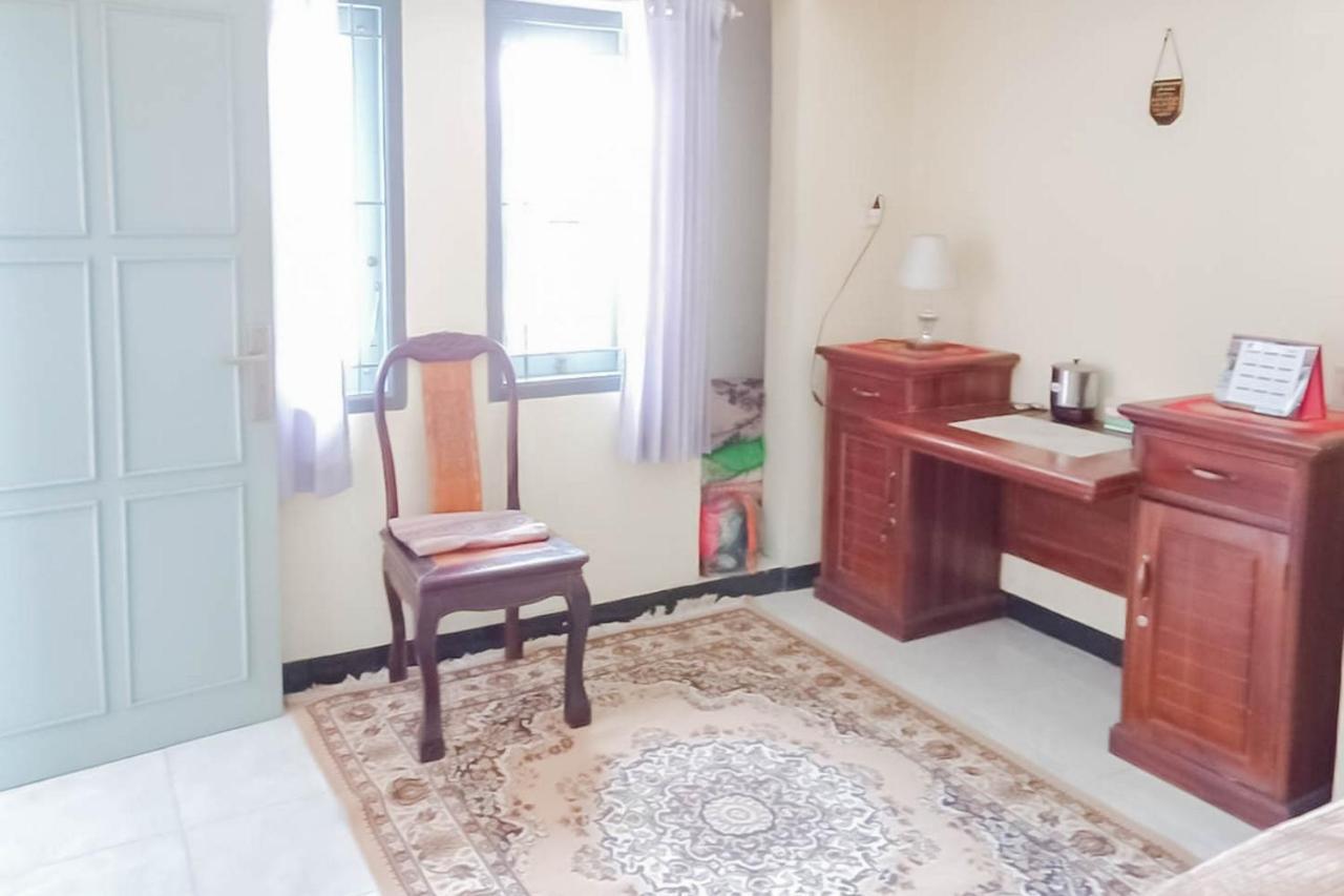 Triyoga Homestay Syariah Redpartner Sangkanurip Exterior photo